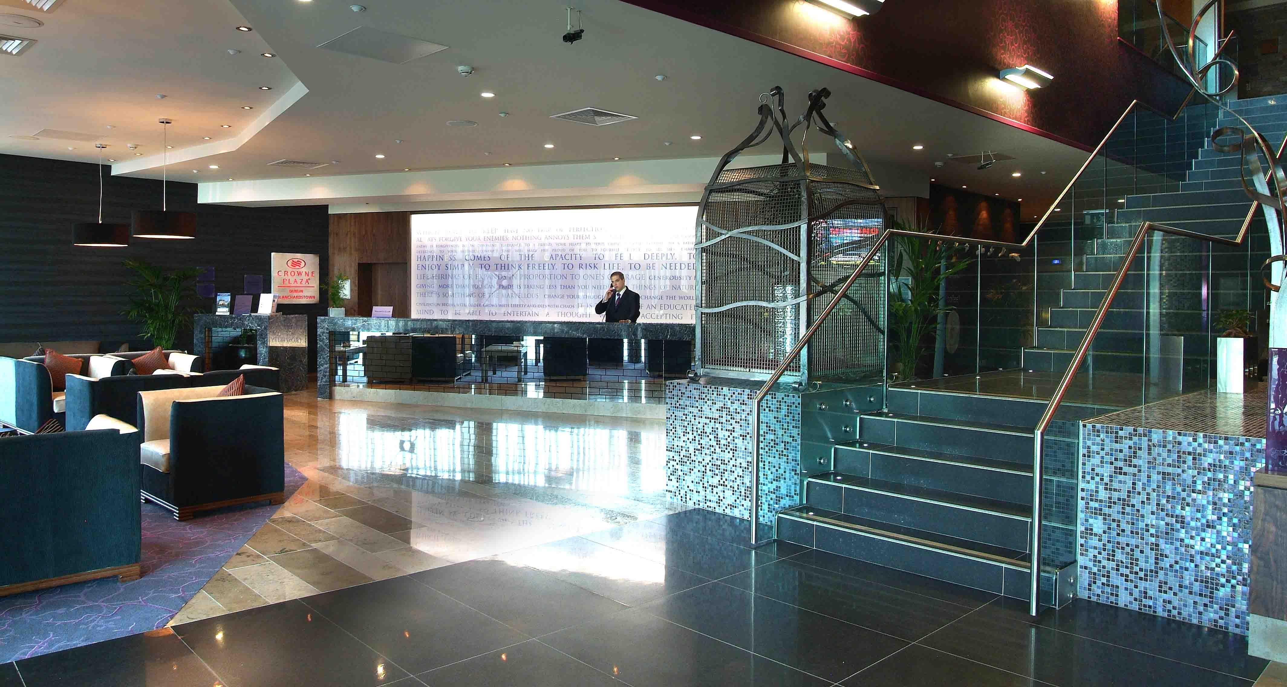 Crowne Plaza Dublin Blanchardstown By Ihg Hotel Bagian luar foto