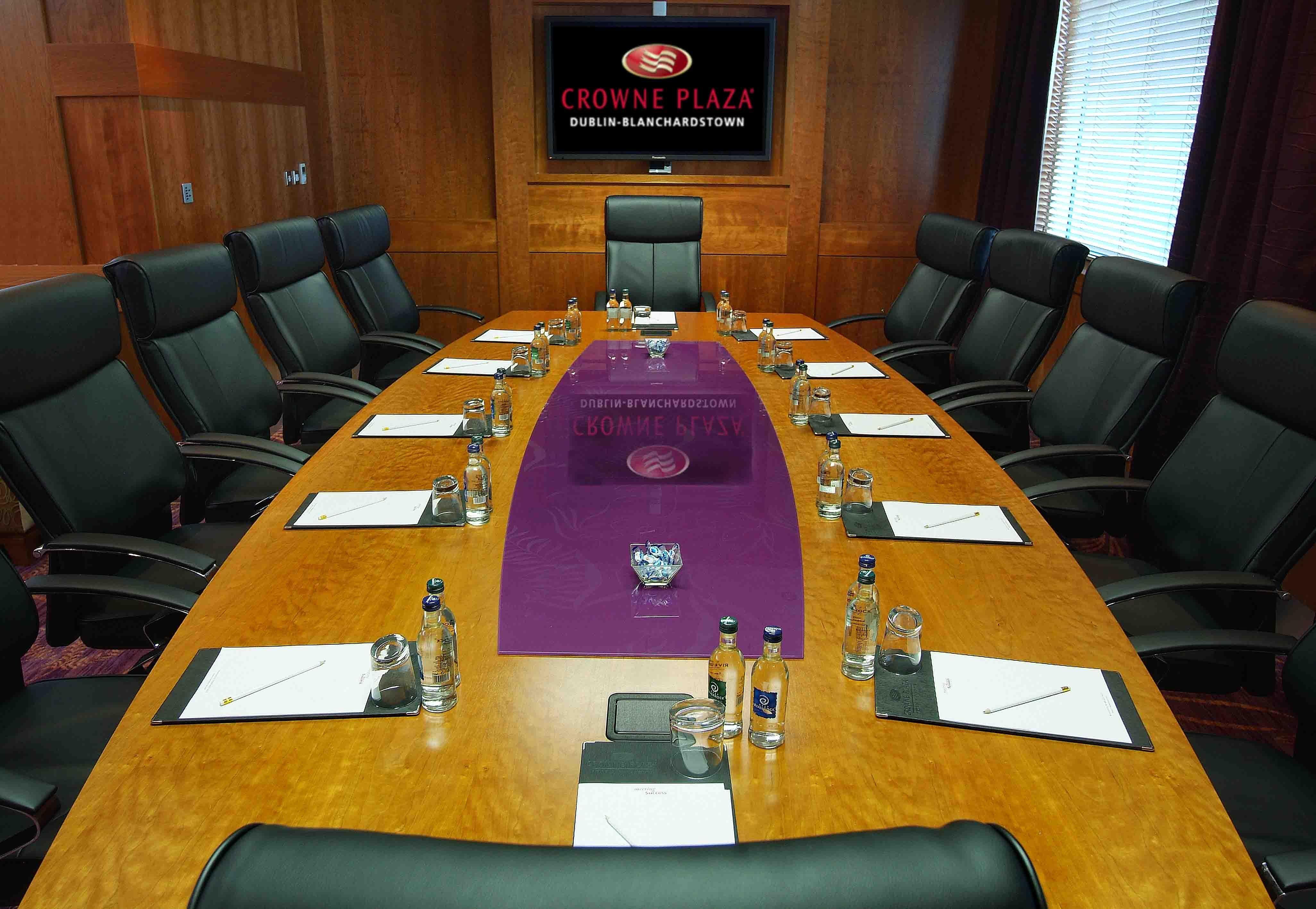 Crowne Plaza Dublin Blanchardstown By Ihg Hotel Bagian luar foto