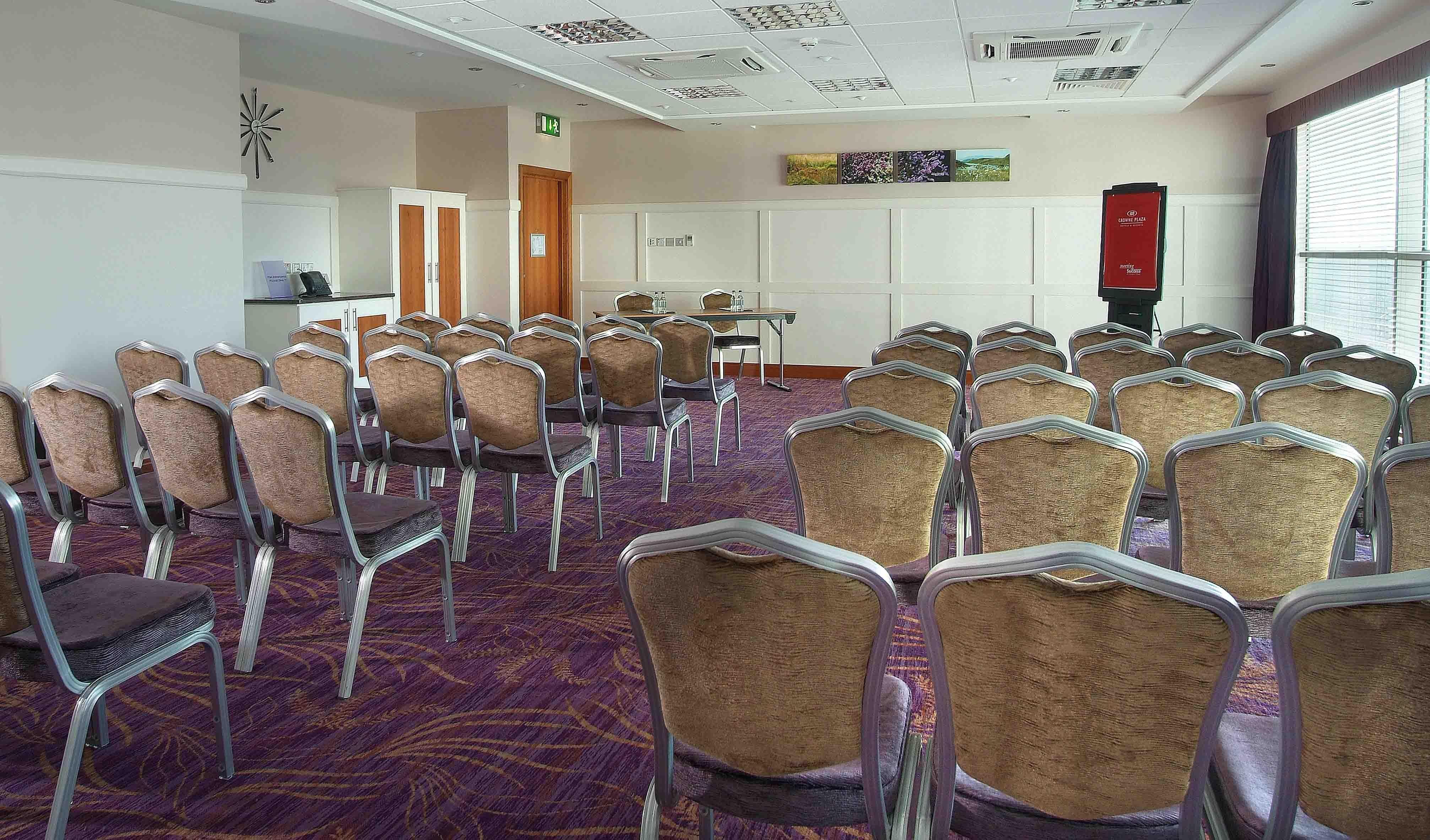 Crowne Plaza Dublin Blanchardstown By Ihg Hotel Bagian luar foto