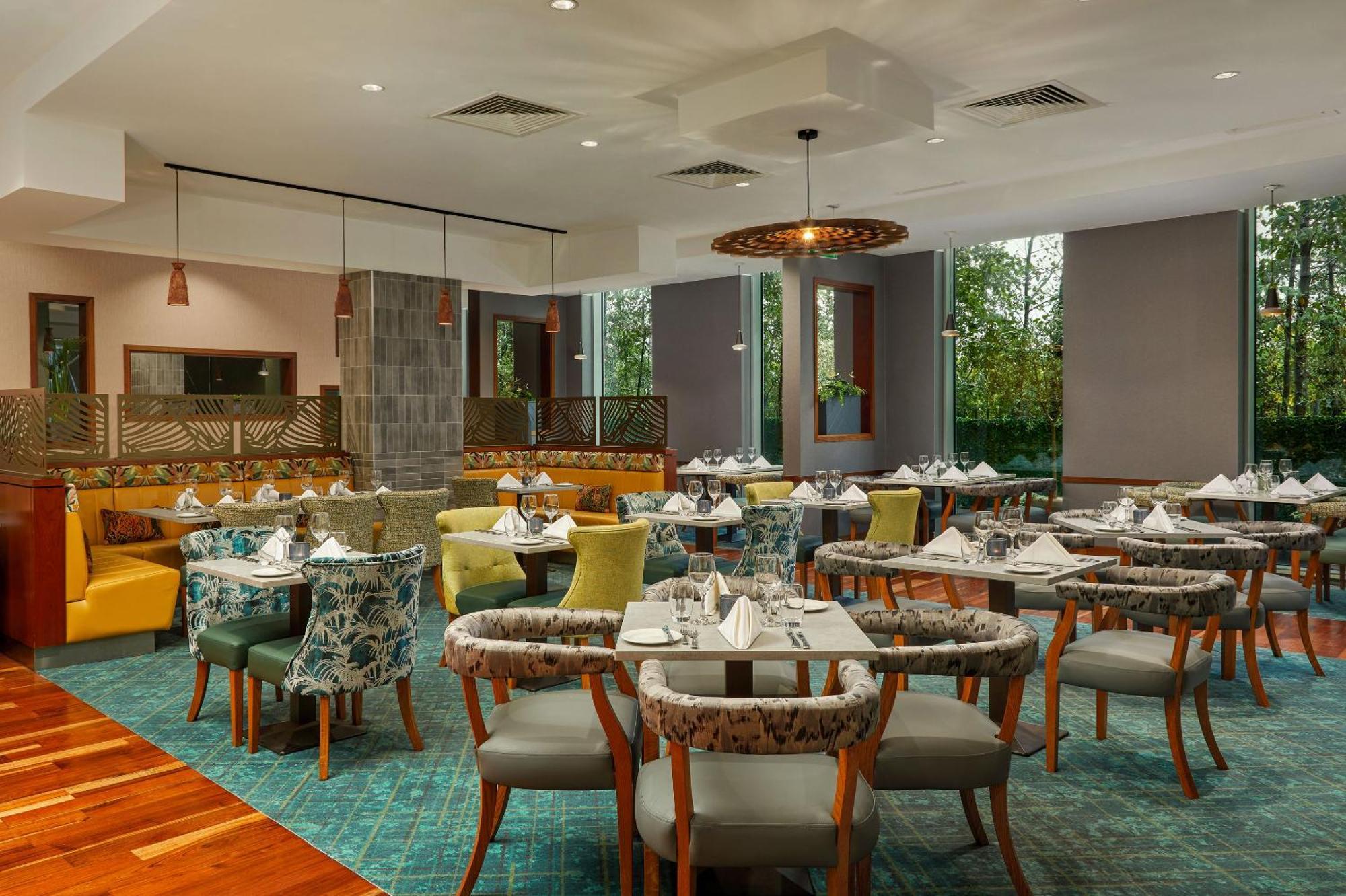 Crowne Plaza Dublin Blanchardstown By Ihg Hotel Bagian luar foto